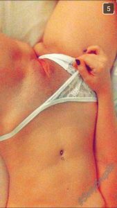 fille-ultra-sexy-département-39-donne-snap-xxx