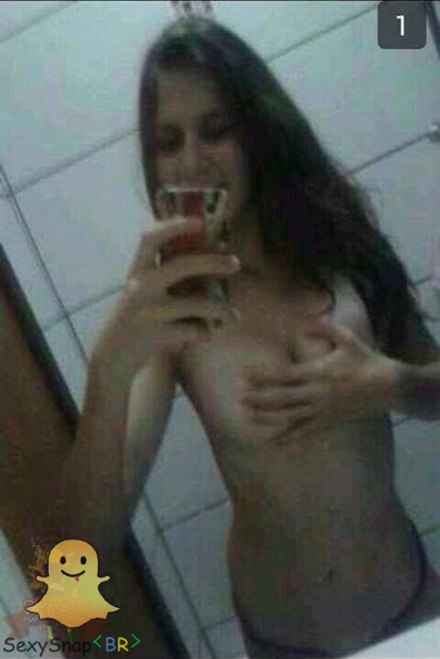 photo-coquine-femme-nue-dans-le-66